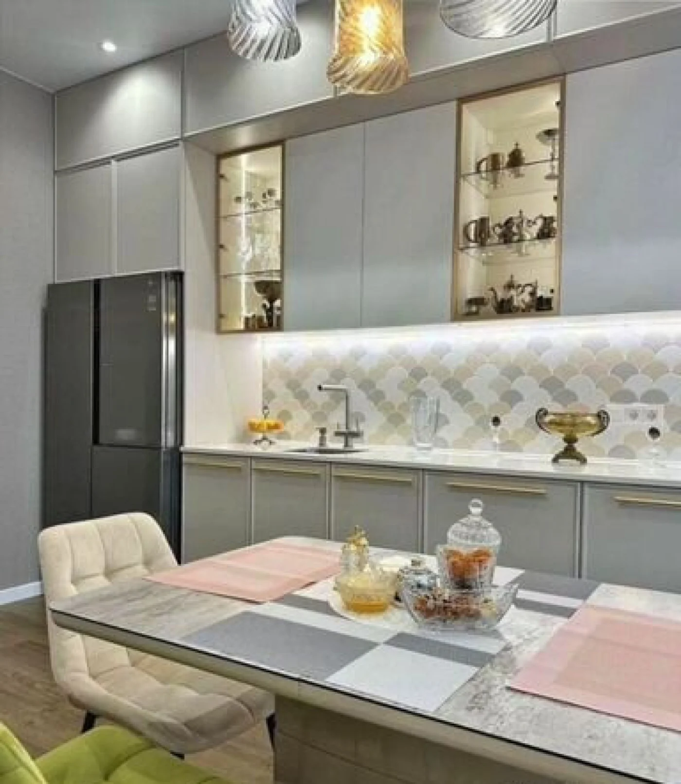 Кухни на заказ в потолок с рассрочкой от производителя